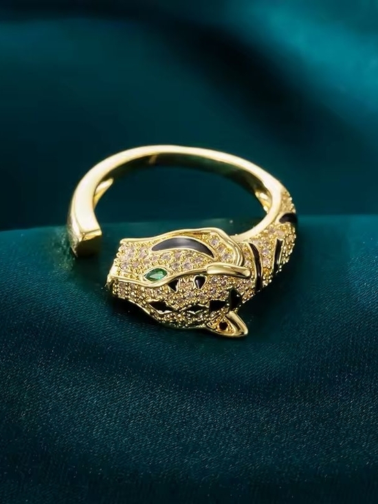 Anthropologie Jewelry - Gold Panther Head Ring with Green Eye